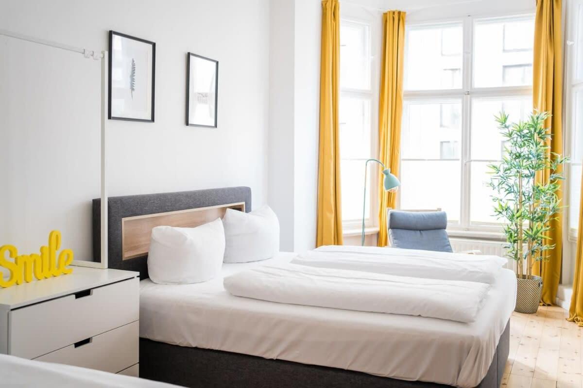 Apartment At Rosenthaler Platz เบอร์ลิน ภายนอก รูปภาพ