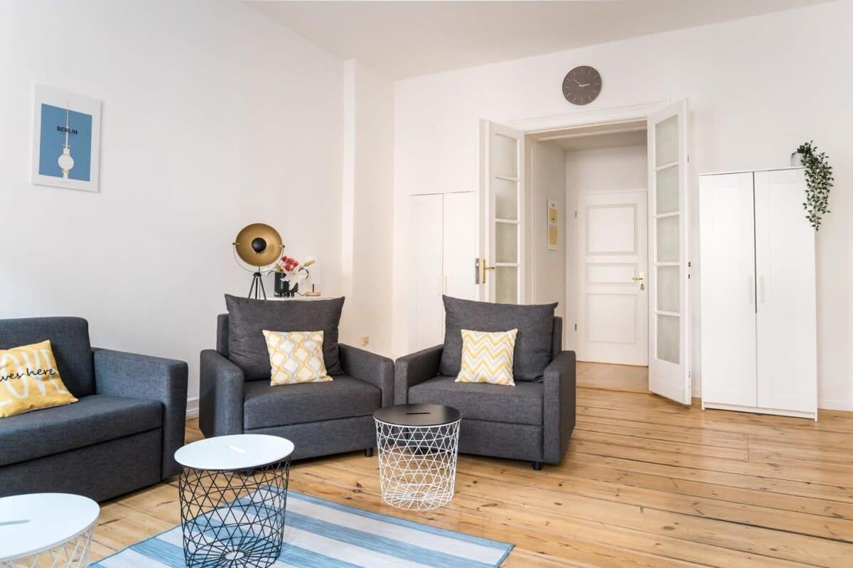 Apartment At Rosenthaler Platz เบอร์ลิน ภายนอก รูปภาพ